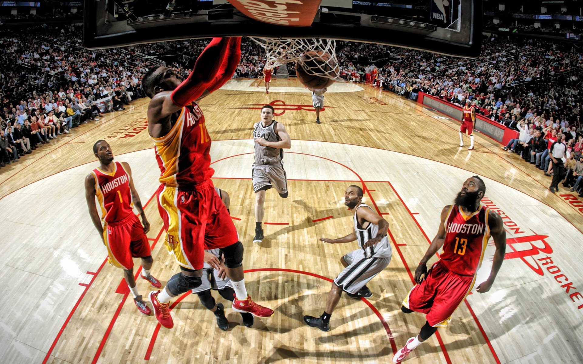 开云体育中国官网-NBA季后赛之夜，福登惊艳四座？真相原来是…